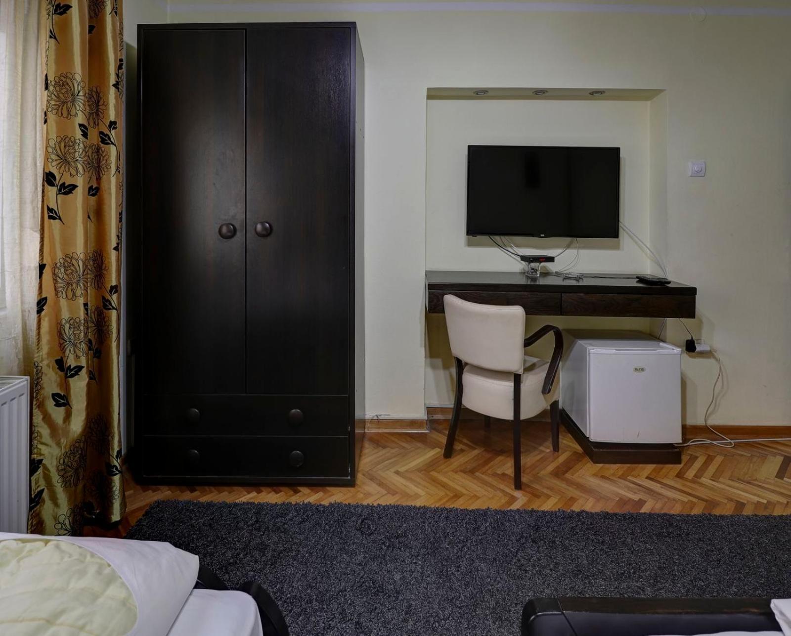 Hotel PERLA LDM Leskovac  Luaran gambar